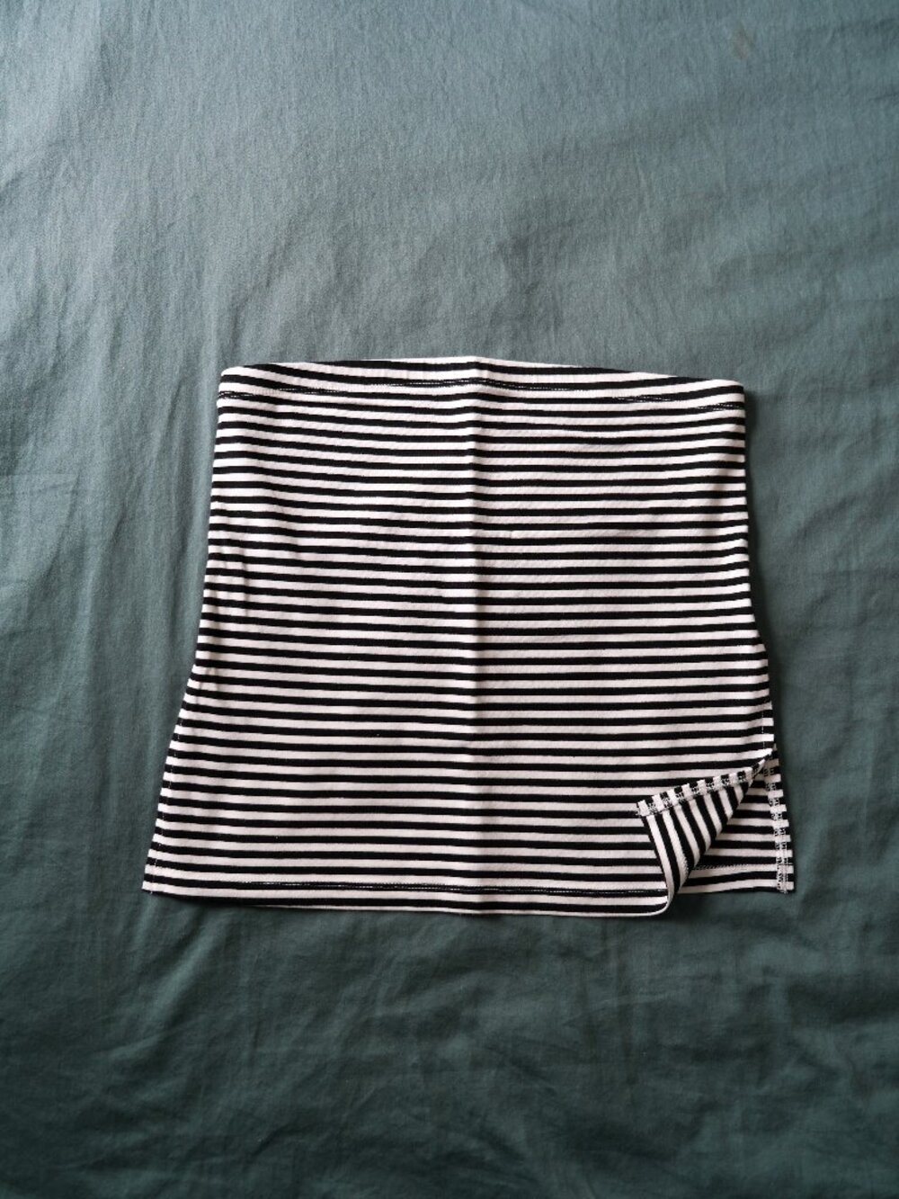 American Eagle Striped Tube Top with Slit (Never worn)